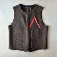 Brown’ s Beach Early Vest / Oxford Gry