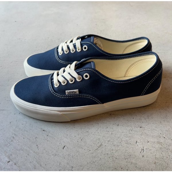 VANS Authentic / Dress Blue / Marshmallow - NEWアメリカン